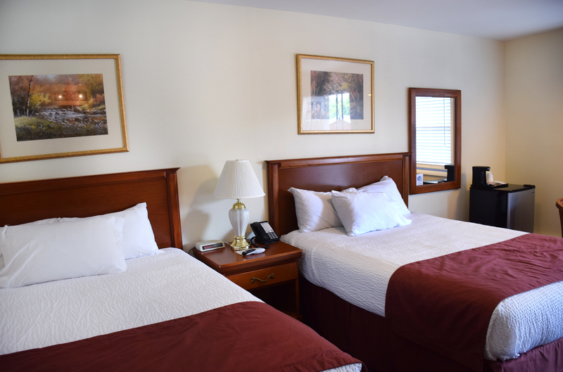 Room with 2 Queen Beds, Table, Fridge, Coffee Maker, Flatscreen TV